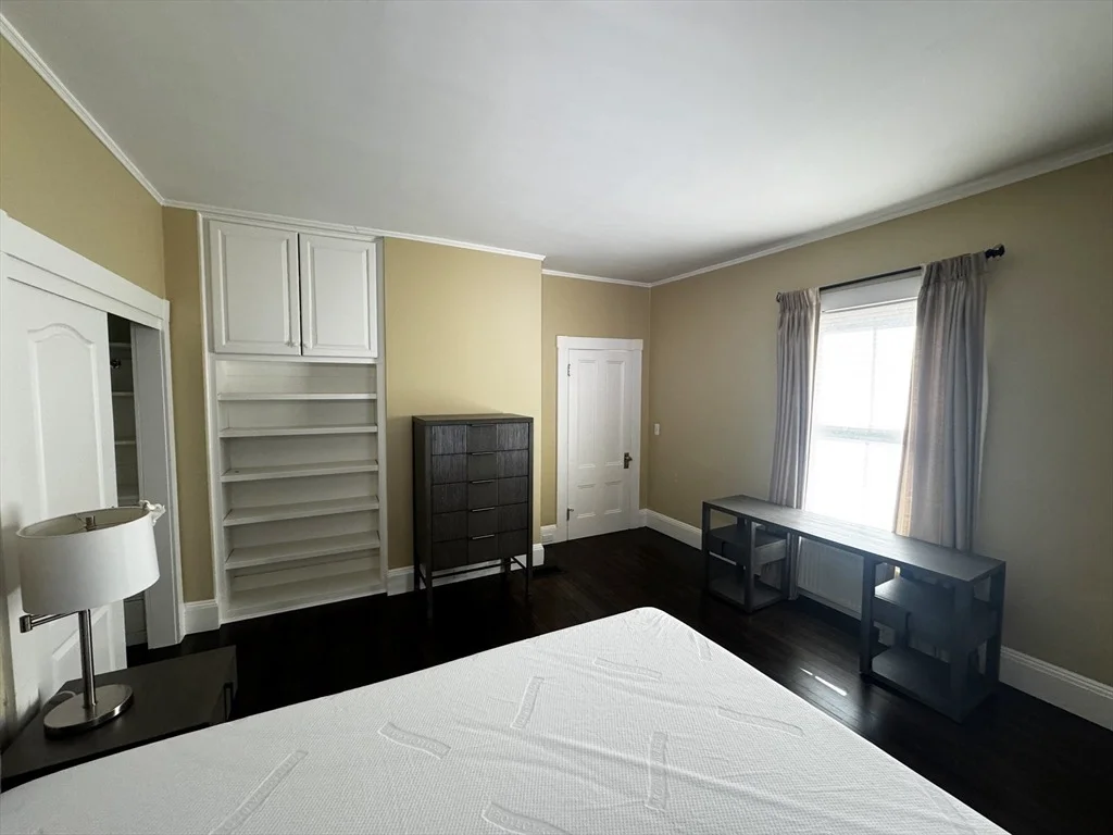 Photo of 154 Main St