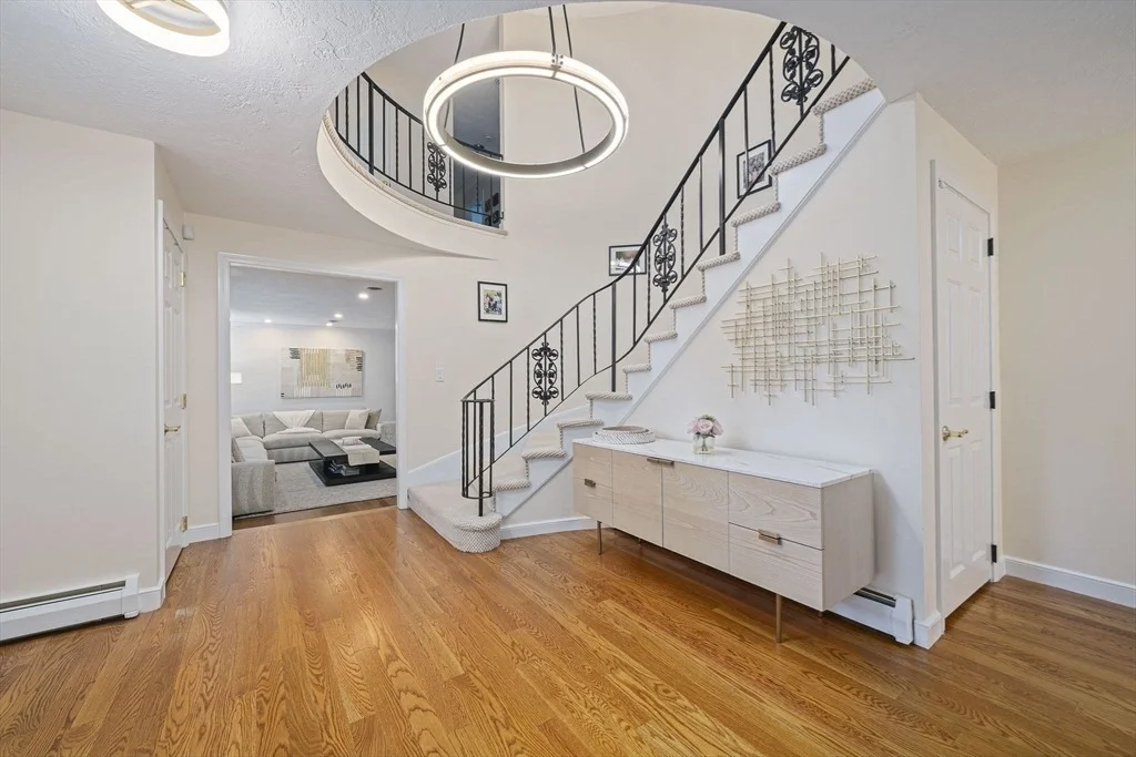 Photo of 42 Eisenhower Dr