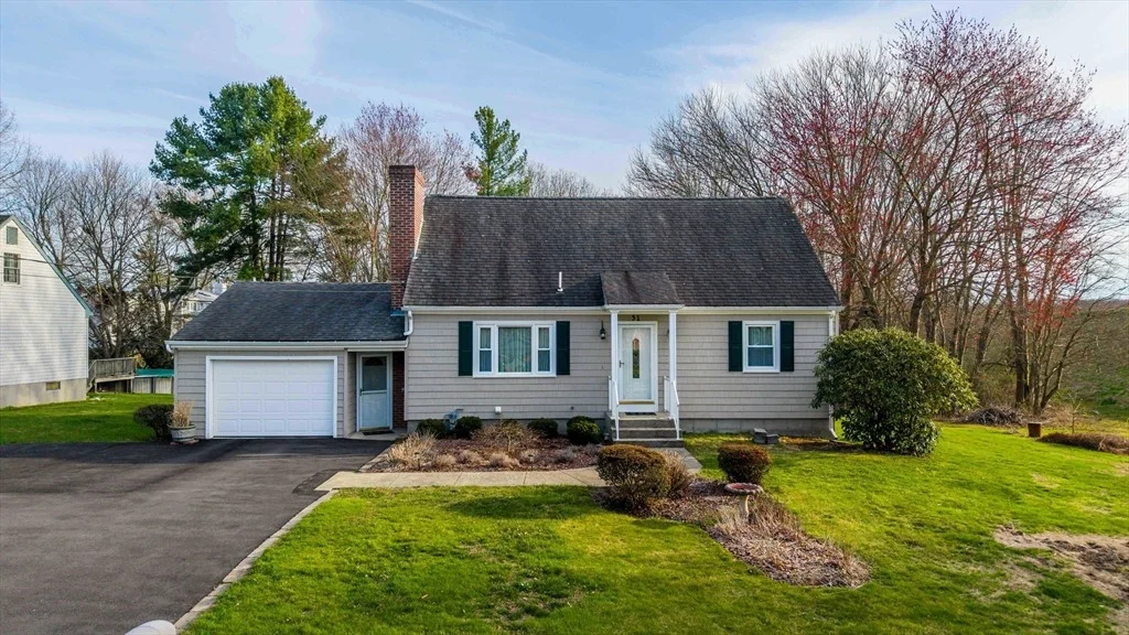 Photo of 51 Sandra Drive