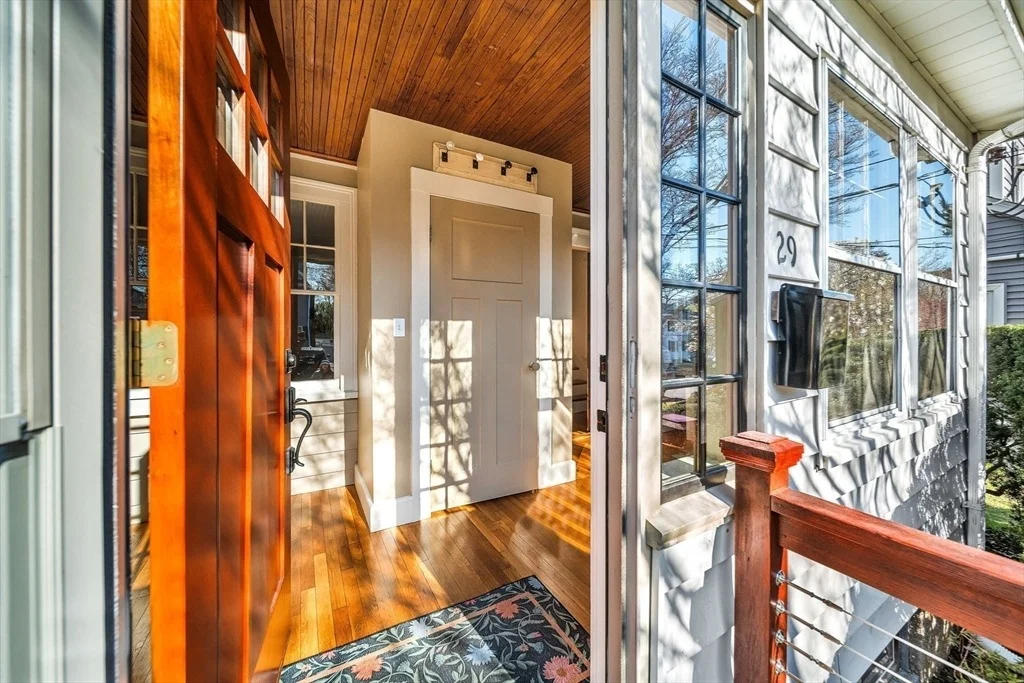 Photo of 29 Thaxter Rd