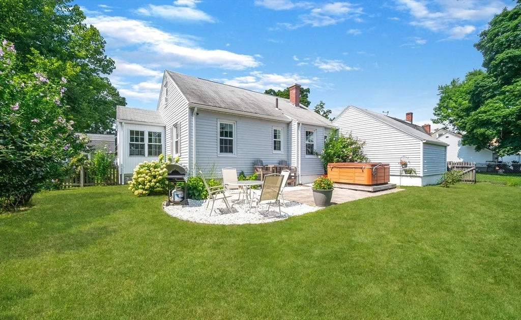 Photo of 55 Gillette Cir