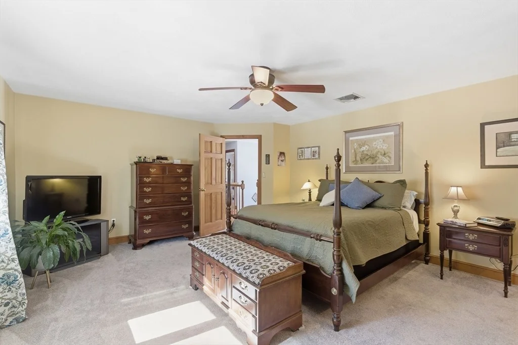 Photo of 194 Sanborn Lane