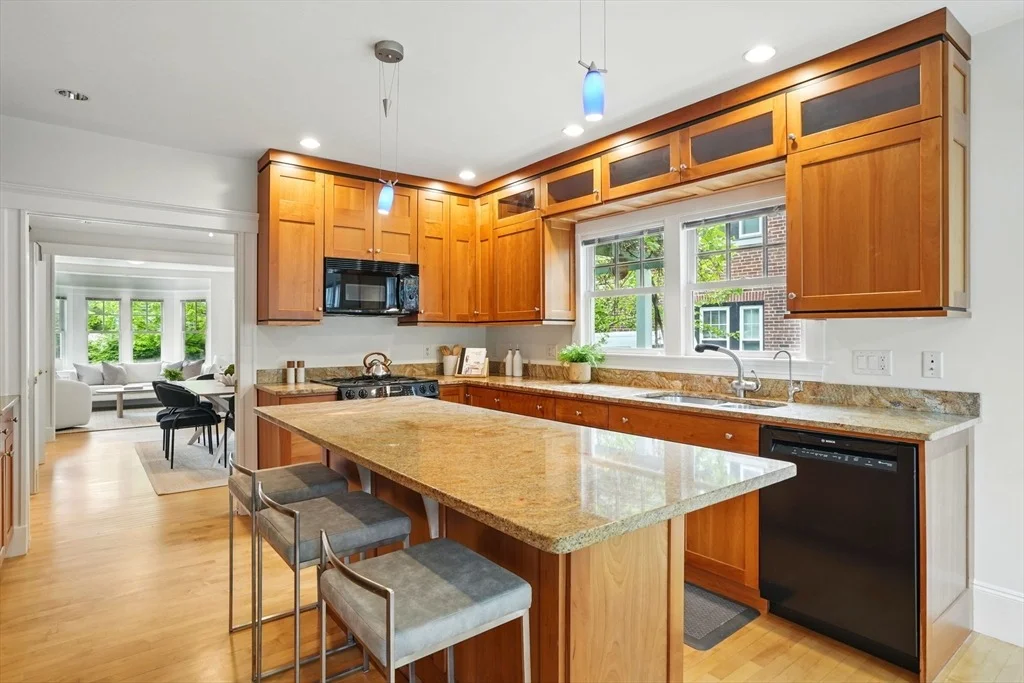 Photo of 11 Longfellow Rd