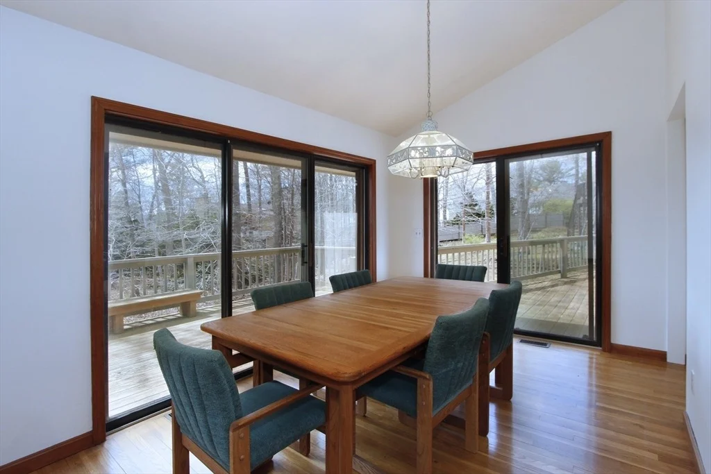 Photo of 60 Redwood Cir
