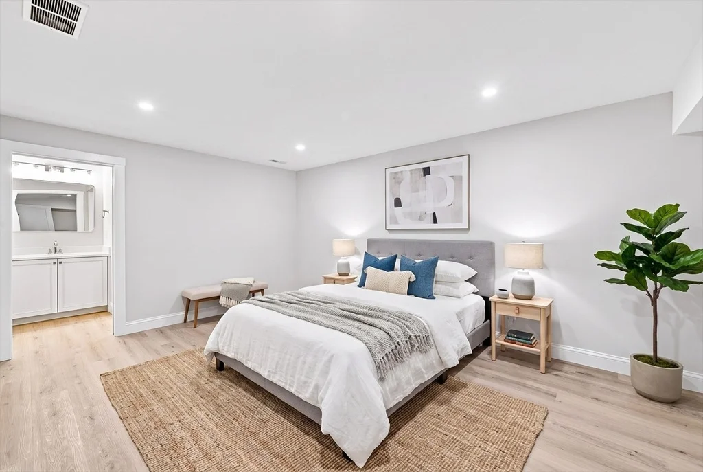Photo of 7 Viking Rd