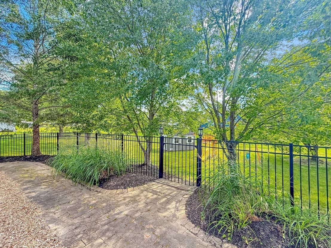 Photo of 5 Swan Cir