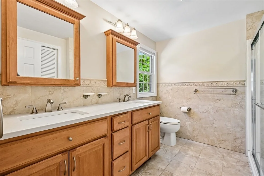 Photo of 6 Briarwood Dr