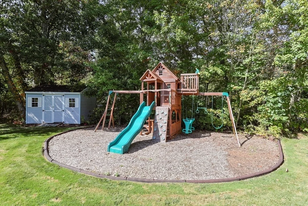 Photo of 35 Christopher Drive