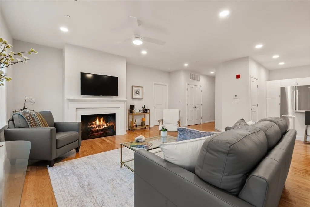Photo of Unit 5211 at 50 Coppersmith Way