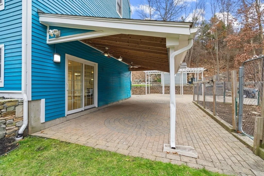 Photo of 39 Desimone Drive