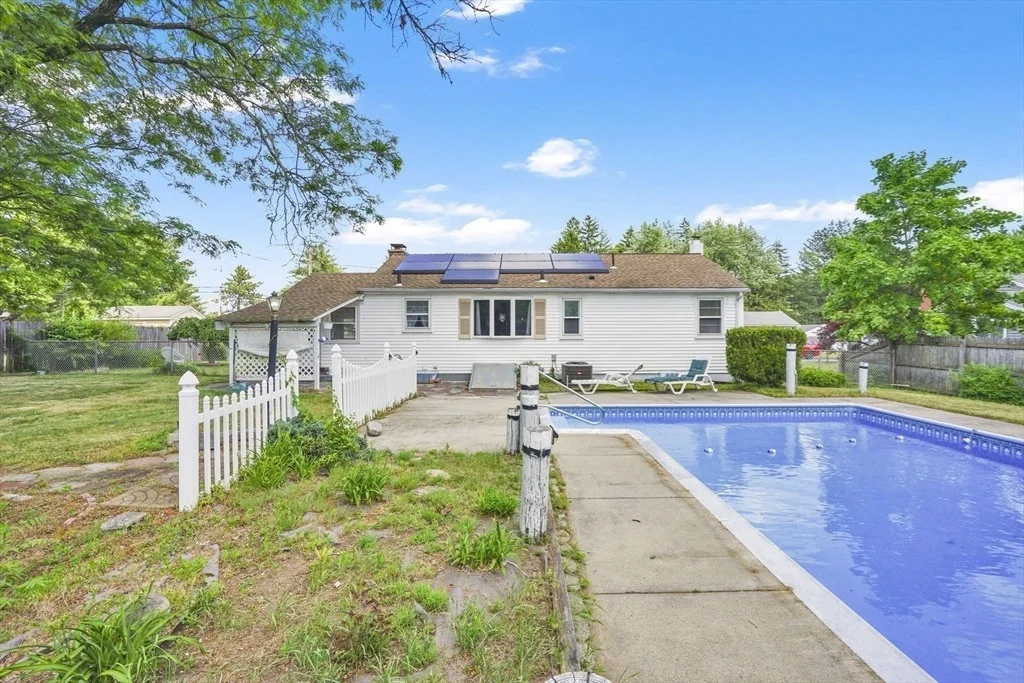 Photo of 135 Bulat Dr