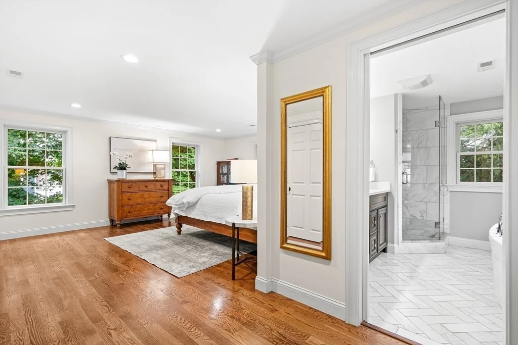 Photo of 10 Kirkland Circle