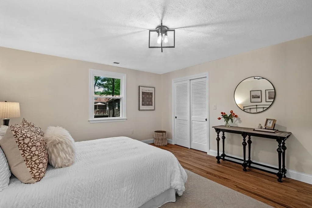 Photo of 44 Longbow Rd
