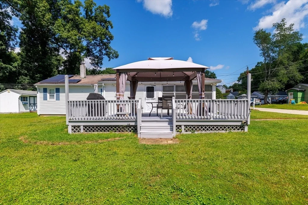 Photo of 1 Freeman Ave