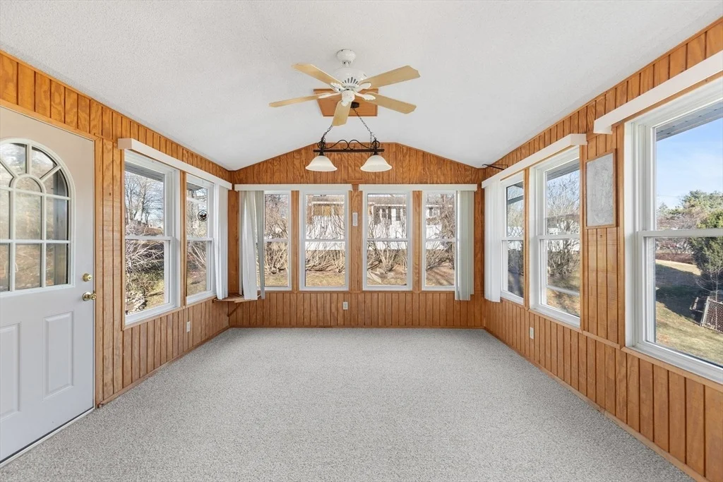 Photo of 10 Paulette Dr