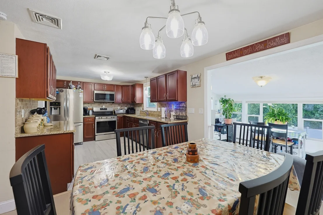 Photo of 39 Candy Ln