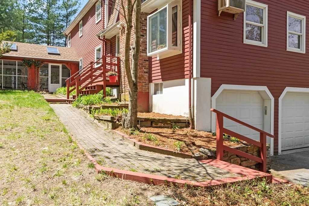 Photo of 14 Minot Avenue