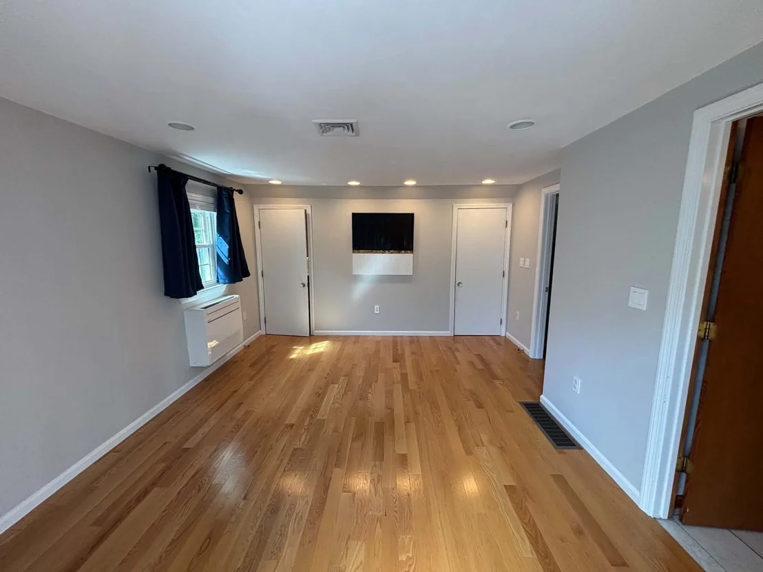 Photo of 896 East St