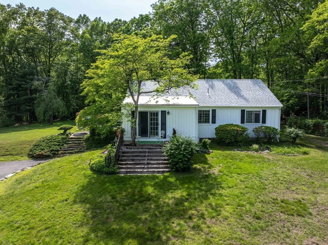 Photo of 134 Maplewood Terrace
