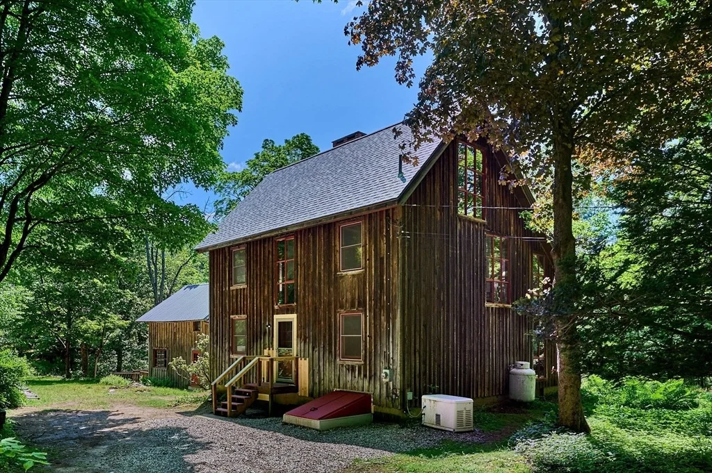 Photo of 102 Chestnut Hill Loop