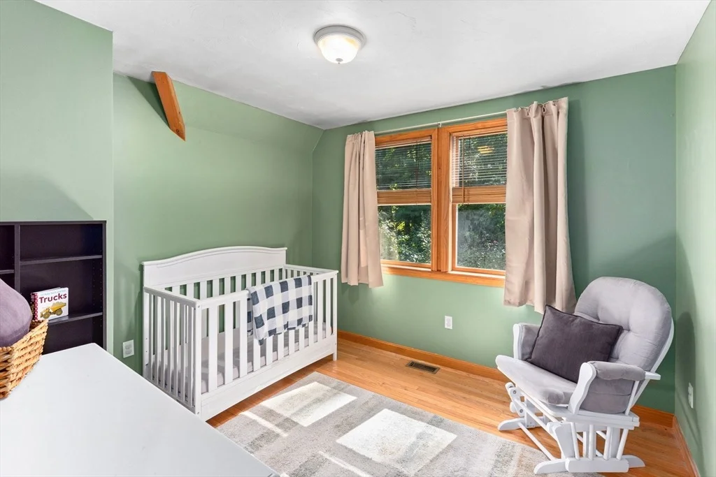 Photo of 32 Pineview Ter
