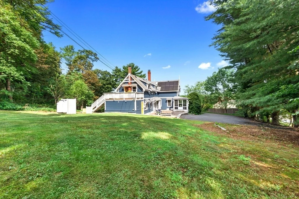 Photo of 6 Pew Ave