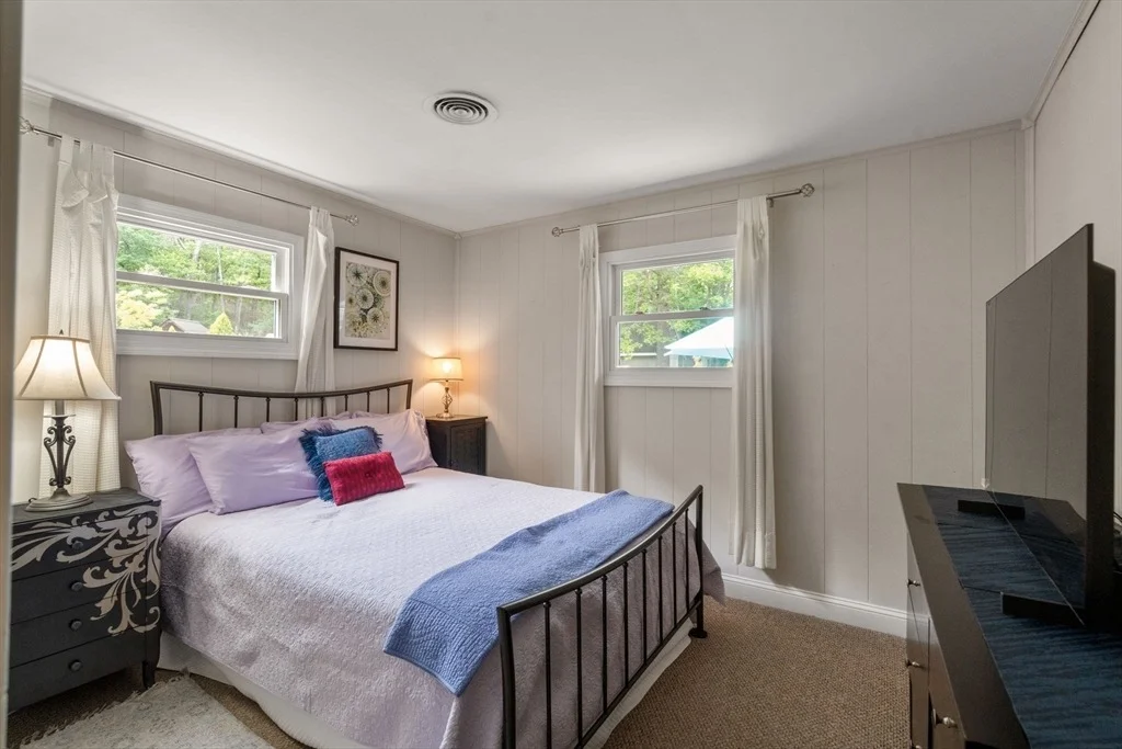 Photo of 16 Maybury Rd