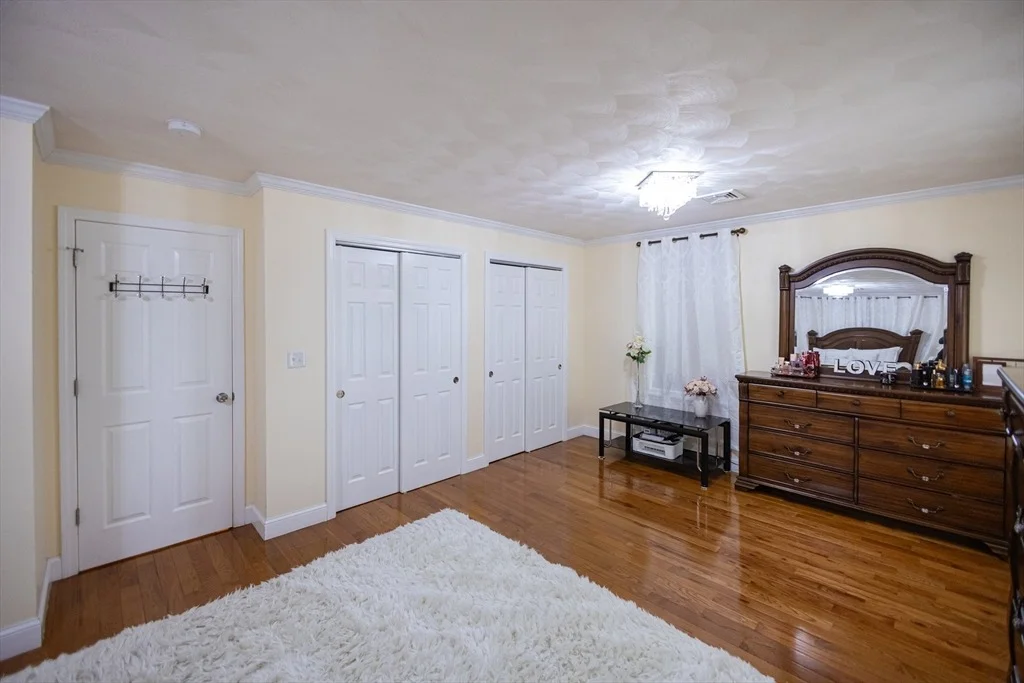Photo of 76 River St