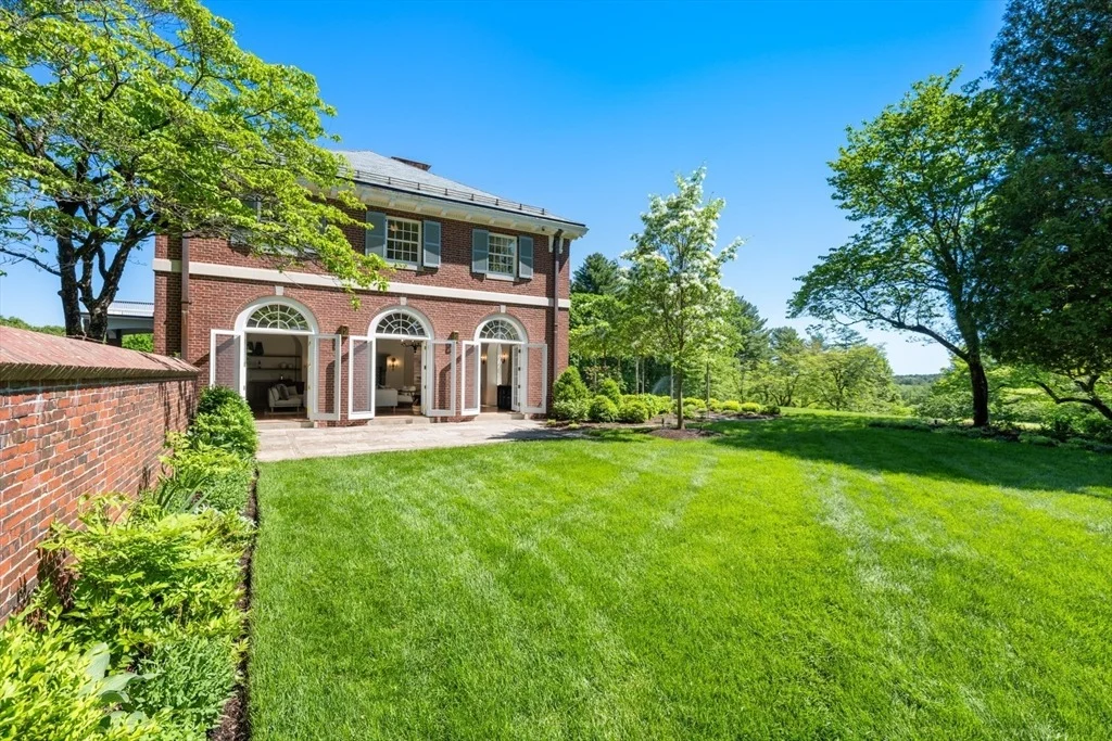Photo of 15 Farm Street
