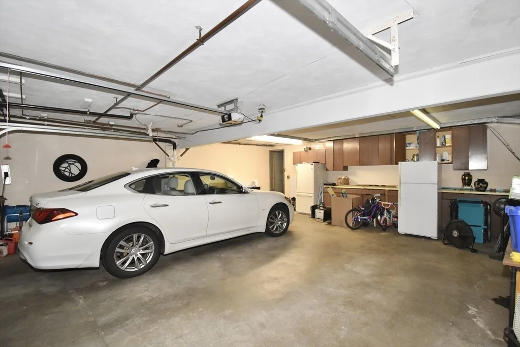 Photo of 166 Primrose Dr