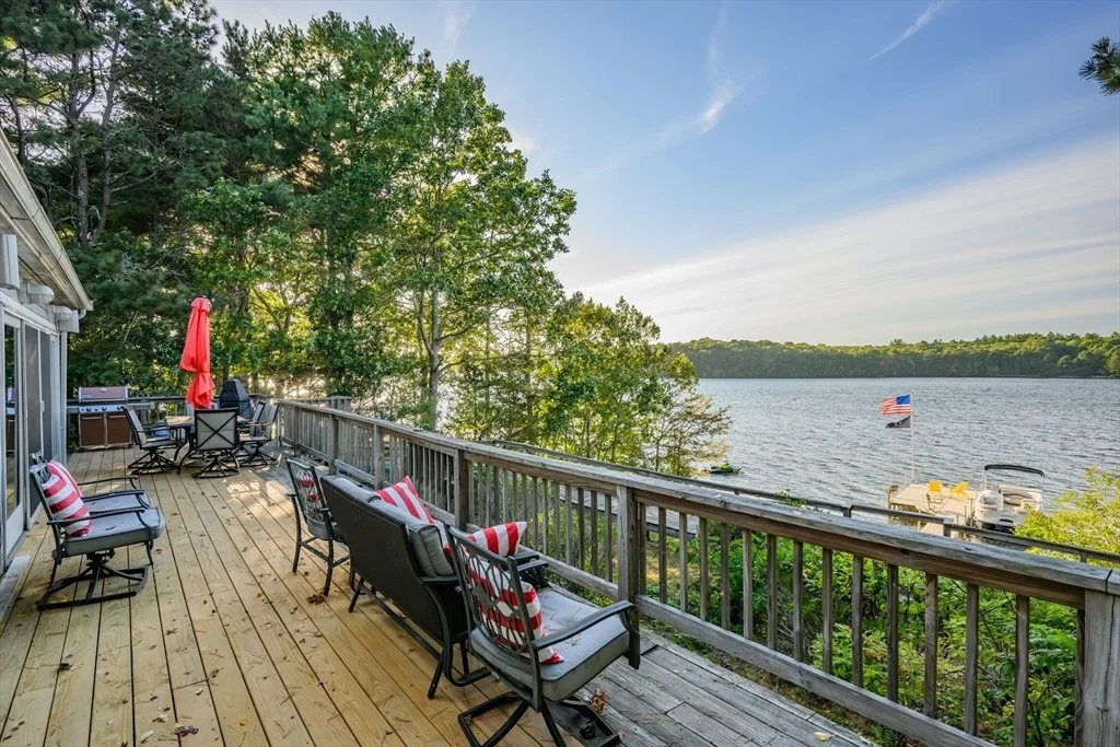 Photo of 42 Cayuga Ave