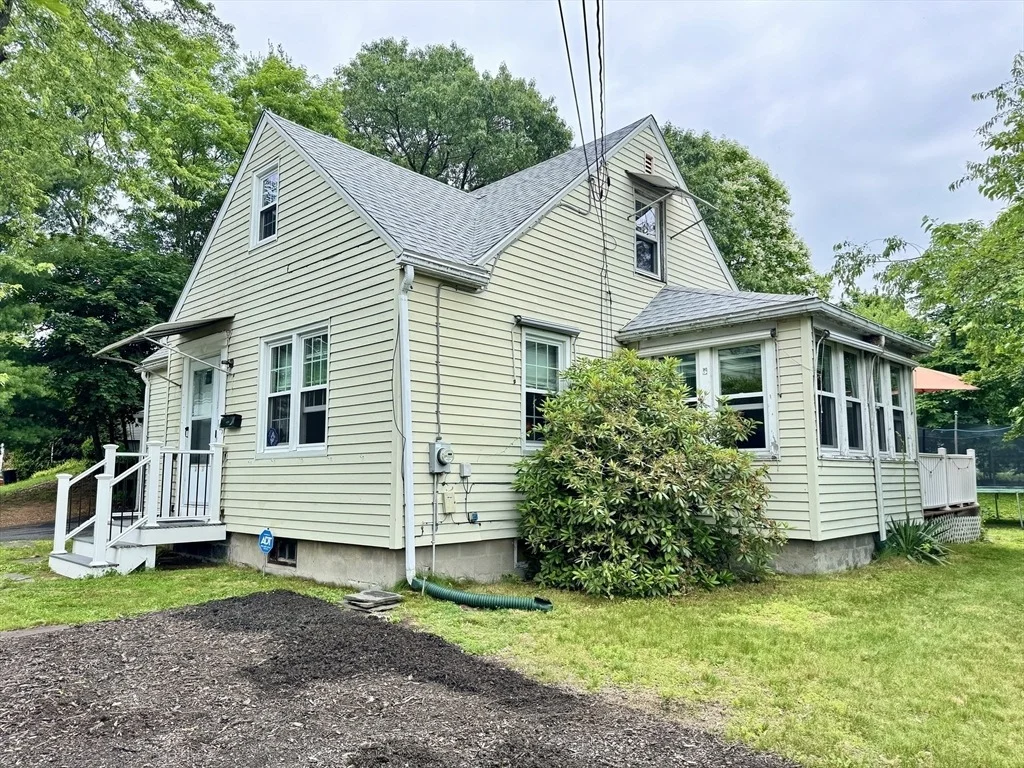 Photo of 169 Beauchamp Ter