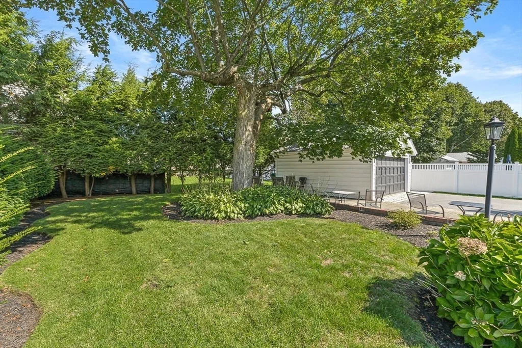 Photo of 331 Lawrence Road