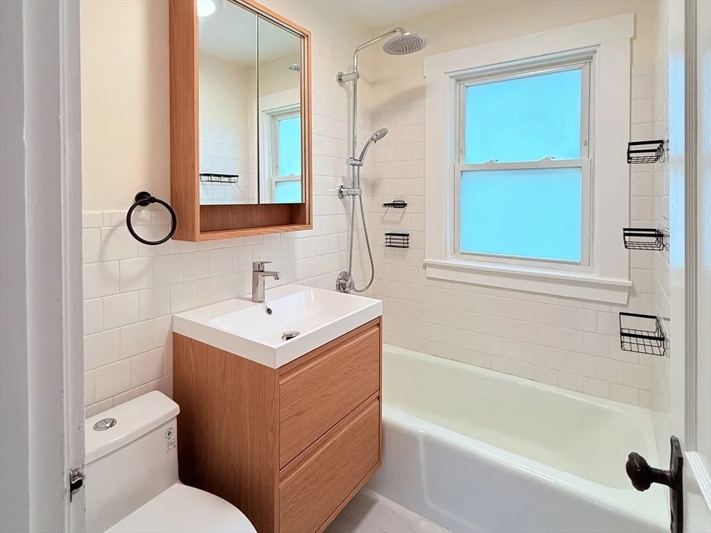 Photo of 47 Kendall Ave