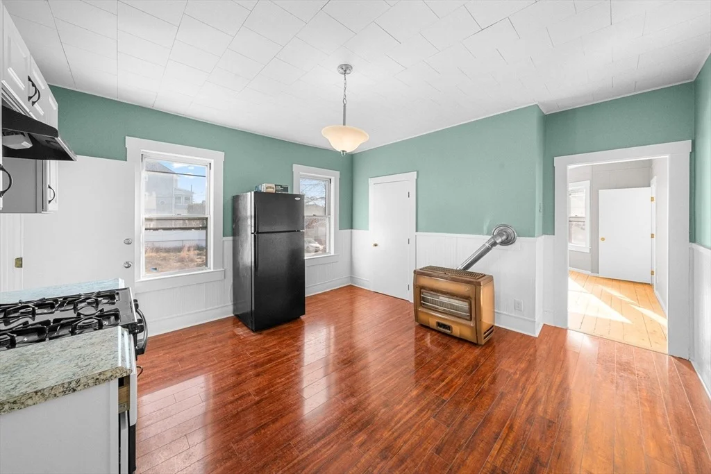 Photo of 482 Snell St