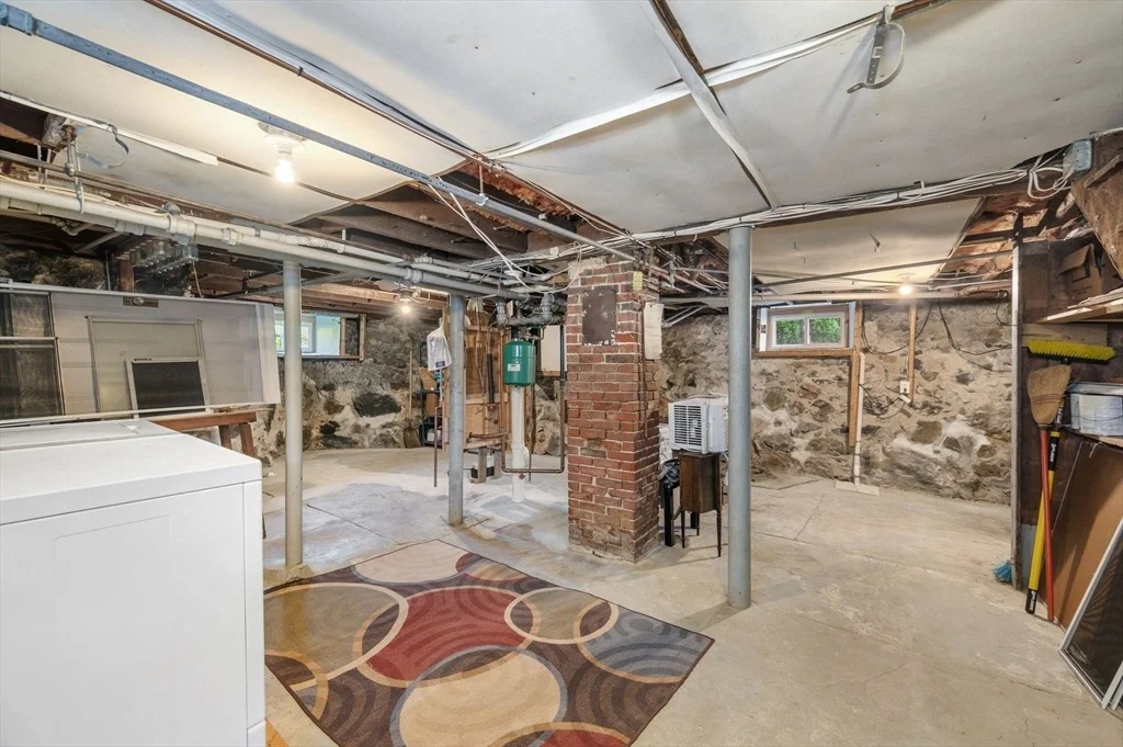 Photo of 32 Puritan Road