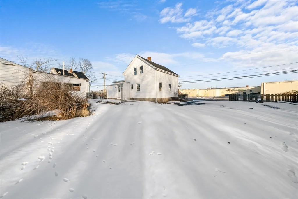 Photo of 419 Laurel St