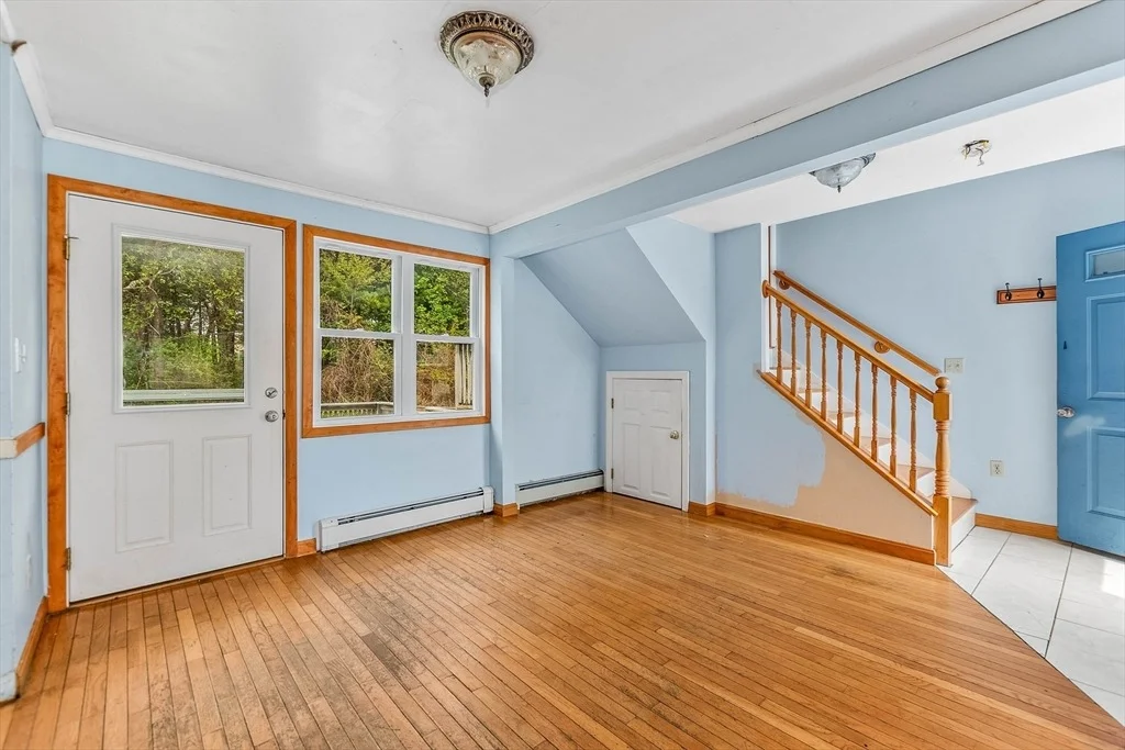 Photo of 137 Eleanor Dr