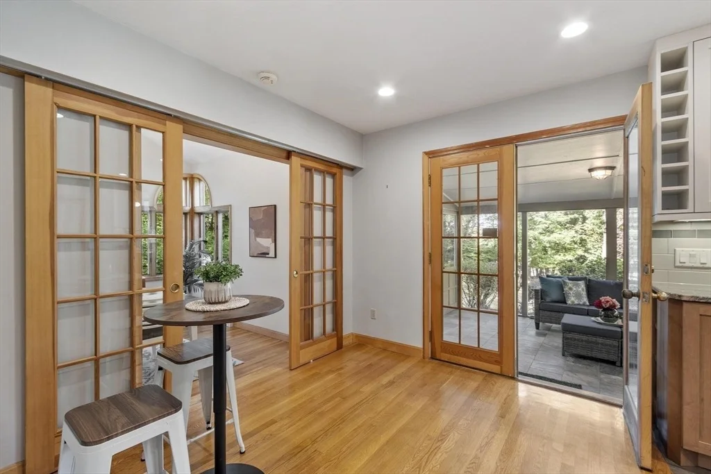 Photo of 6 Black Horse Dr