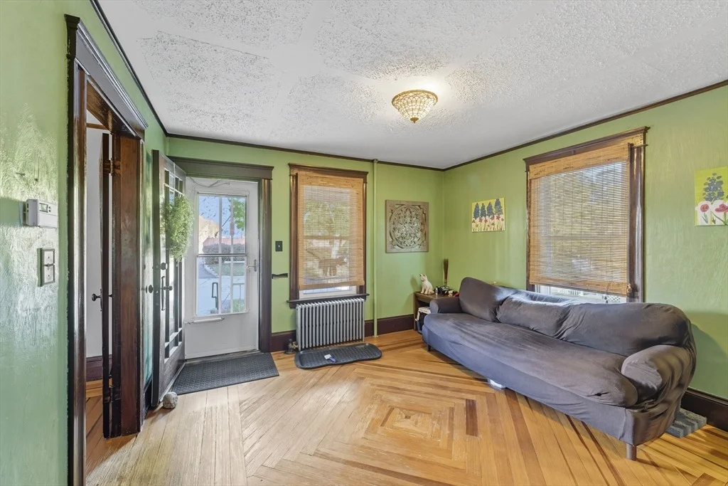 Photo of 25 Jillson Ave