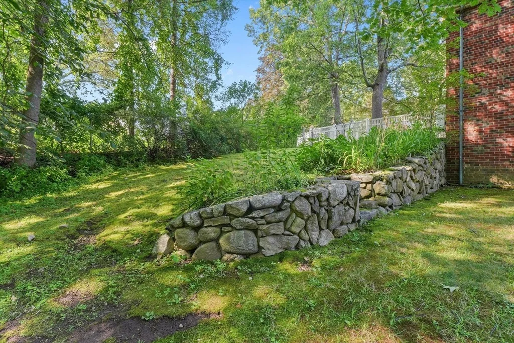 Photo of 162 Starr Ave