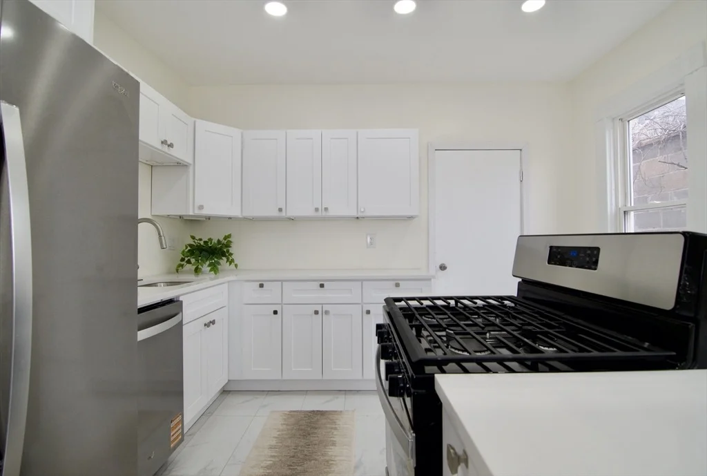 Photo of 74 Kenwood Park