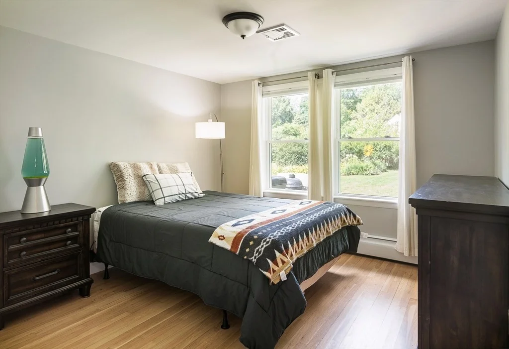 Photo of 64 Chestnut St