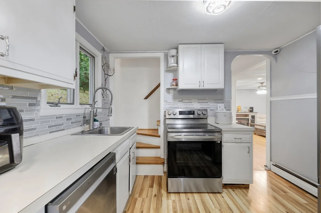 Photo of 31 Endicott St.