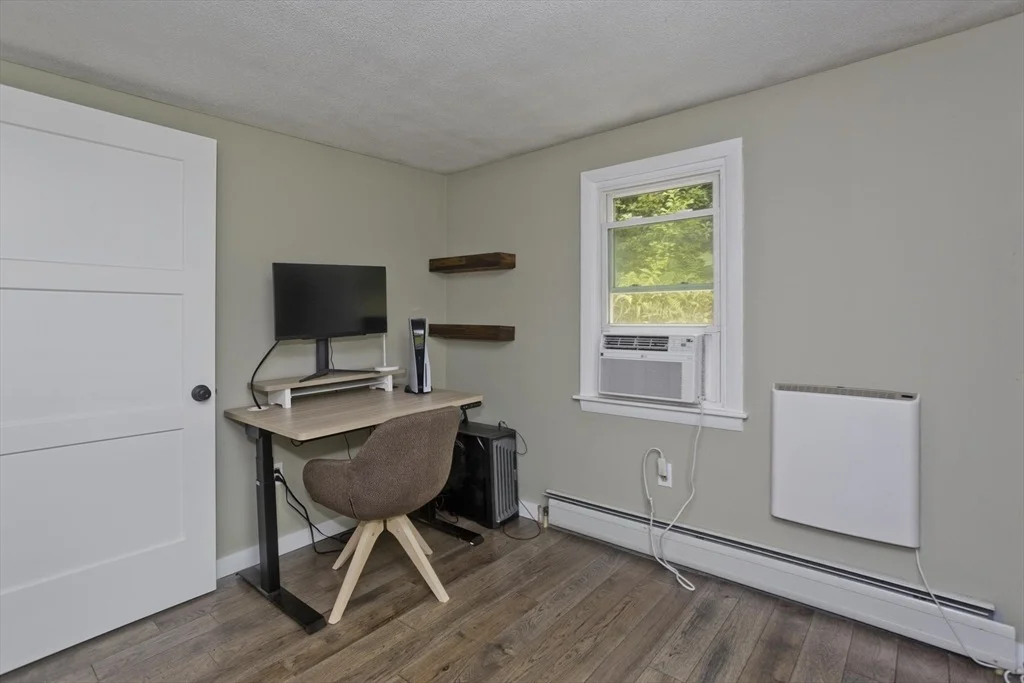 Photo of 455 Williamsburg Road