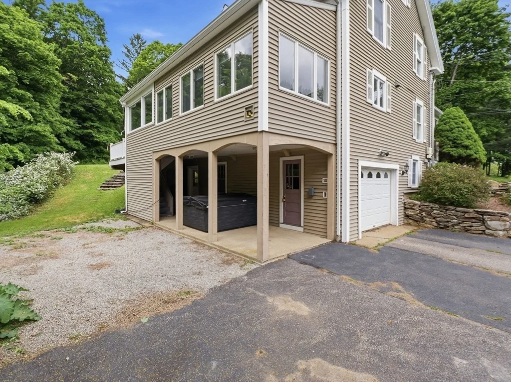 Photo of 98 Walnut St