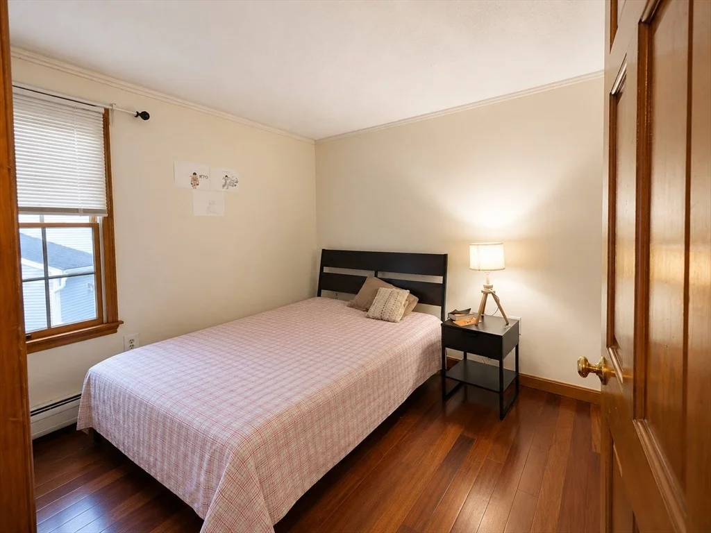 Photo of 19 Hideaway Ln