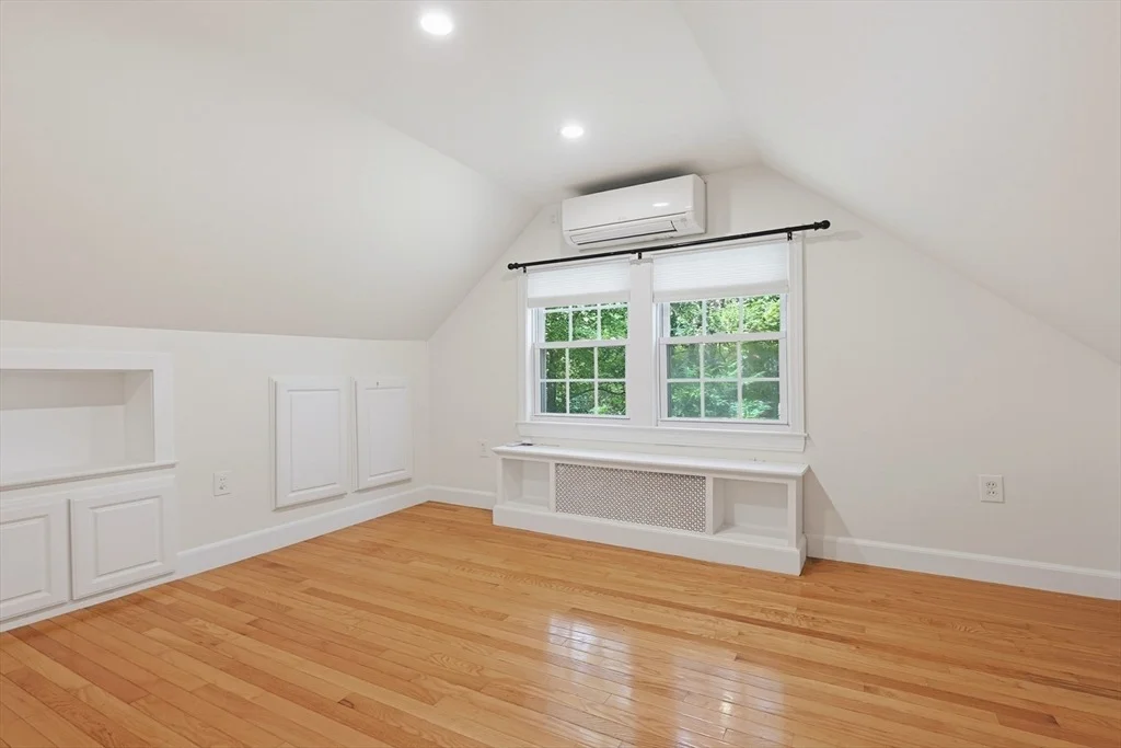 Photo of 50 Rustic Rd
