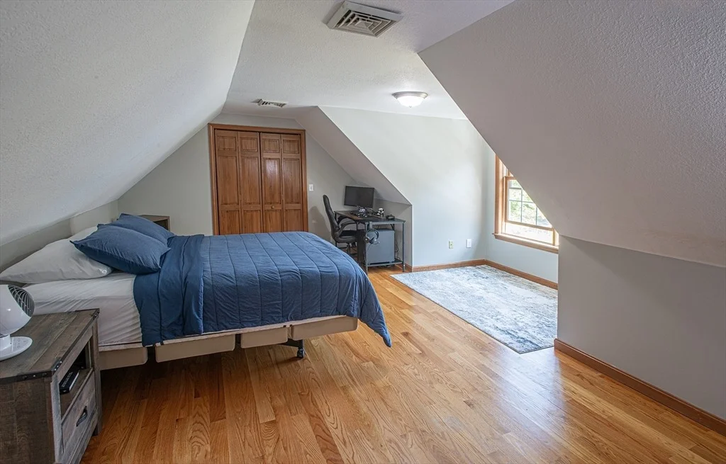 Photo of 133 Cardinal Way
