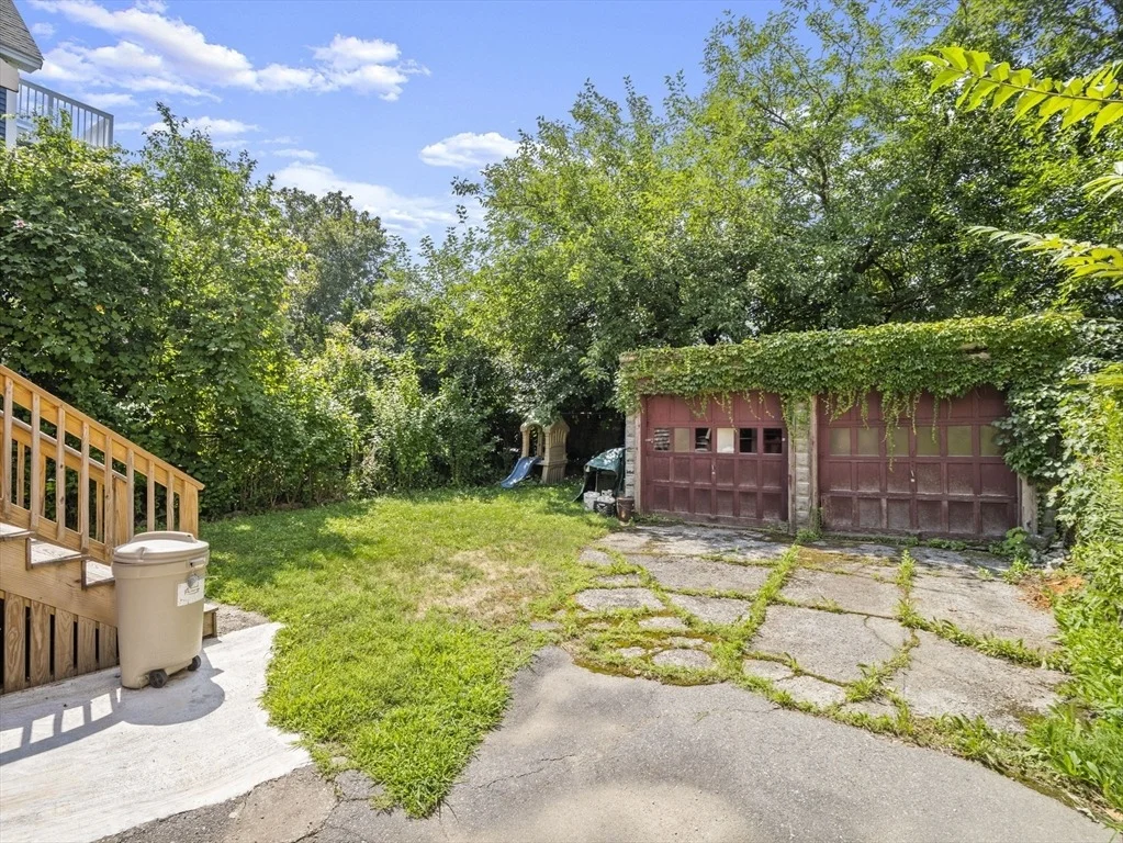 Photo of 27 Alpine St